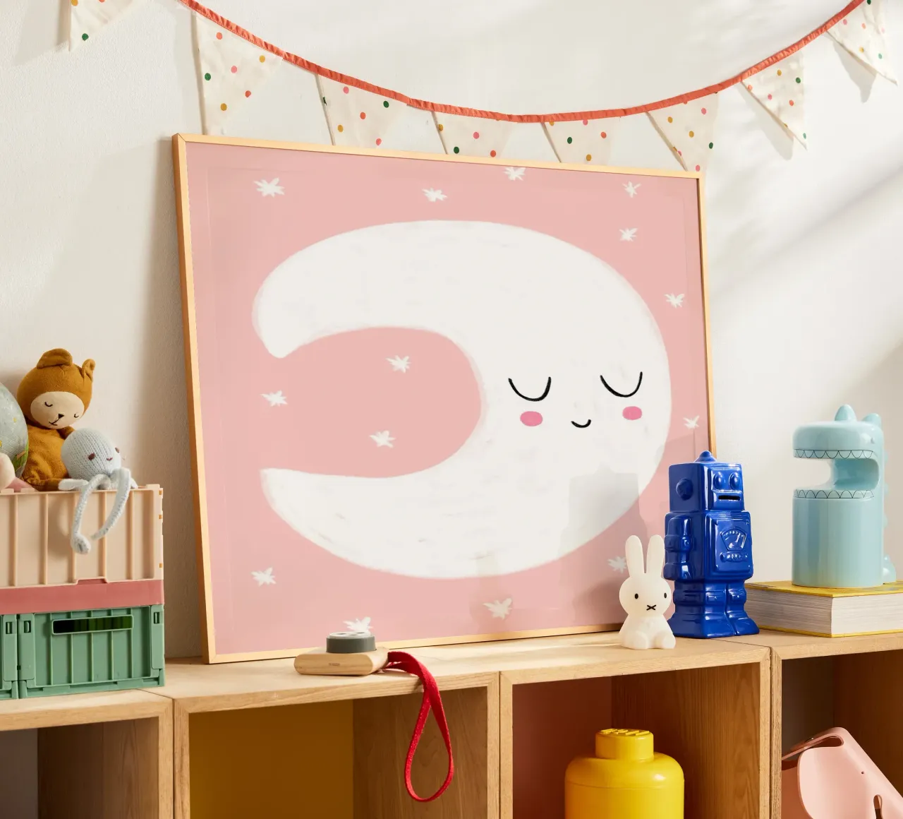 Kleiner rosa Mond poster con telaio in legno da BAINAI KIDS