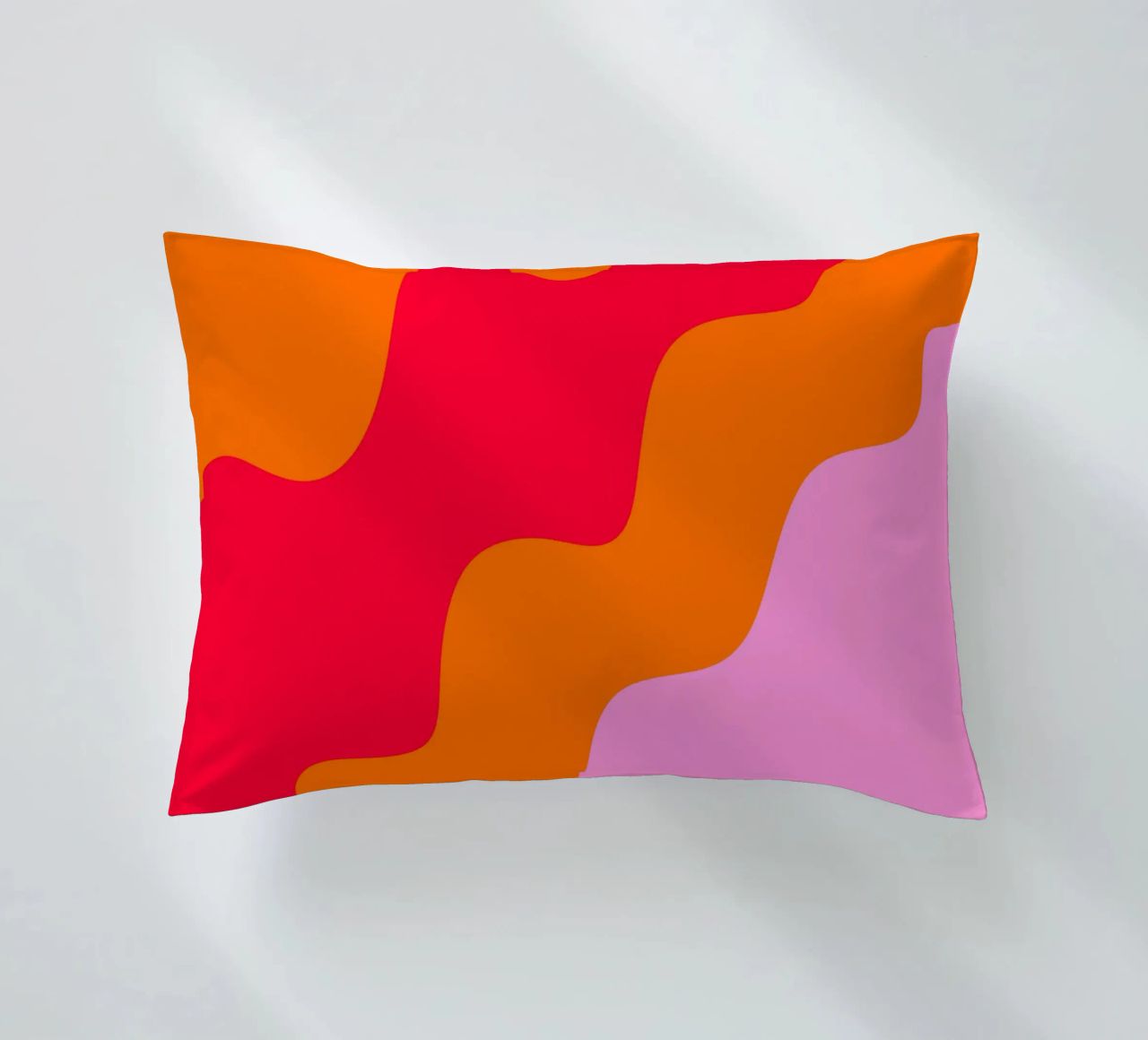 Forme ondulate in color blocking rosa, rosso, arancione cuscino da Wackapacka