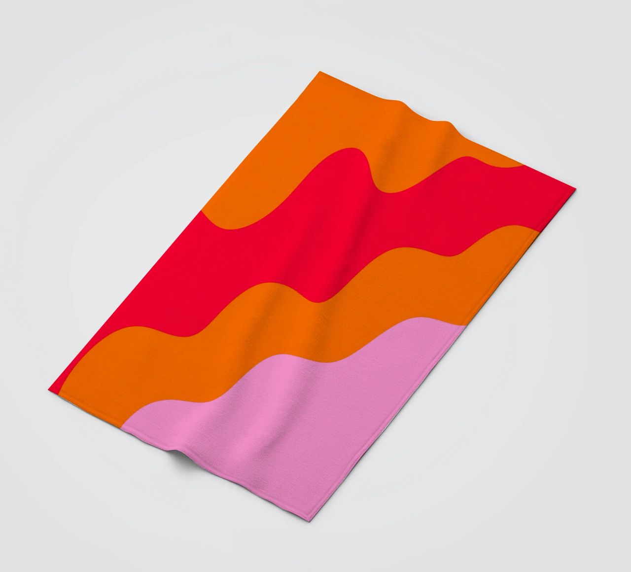 Forme ondulate in color blocking rosa, rosso, arancione coperta in pile da Wackapacka