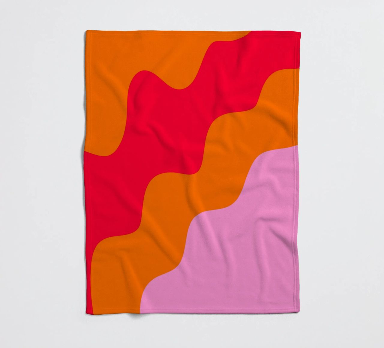 Forme ondulate in color blocking rosa, rosso, arancione coperta in pile da Wackapacka