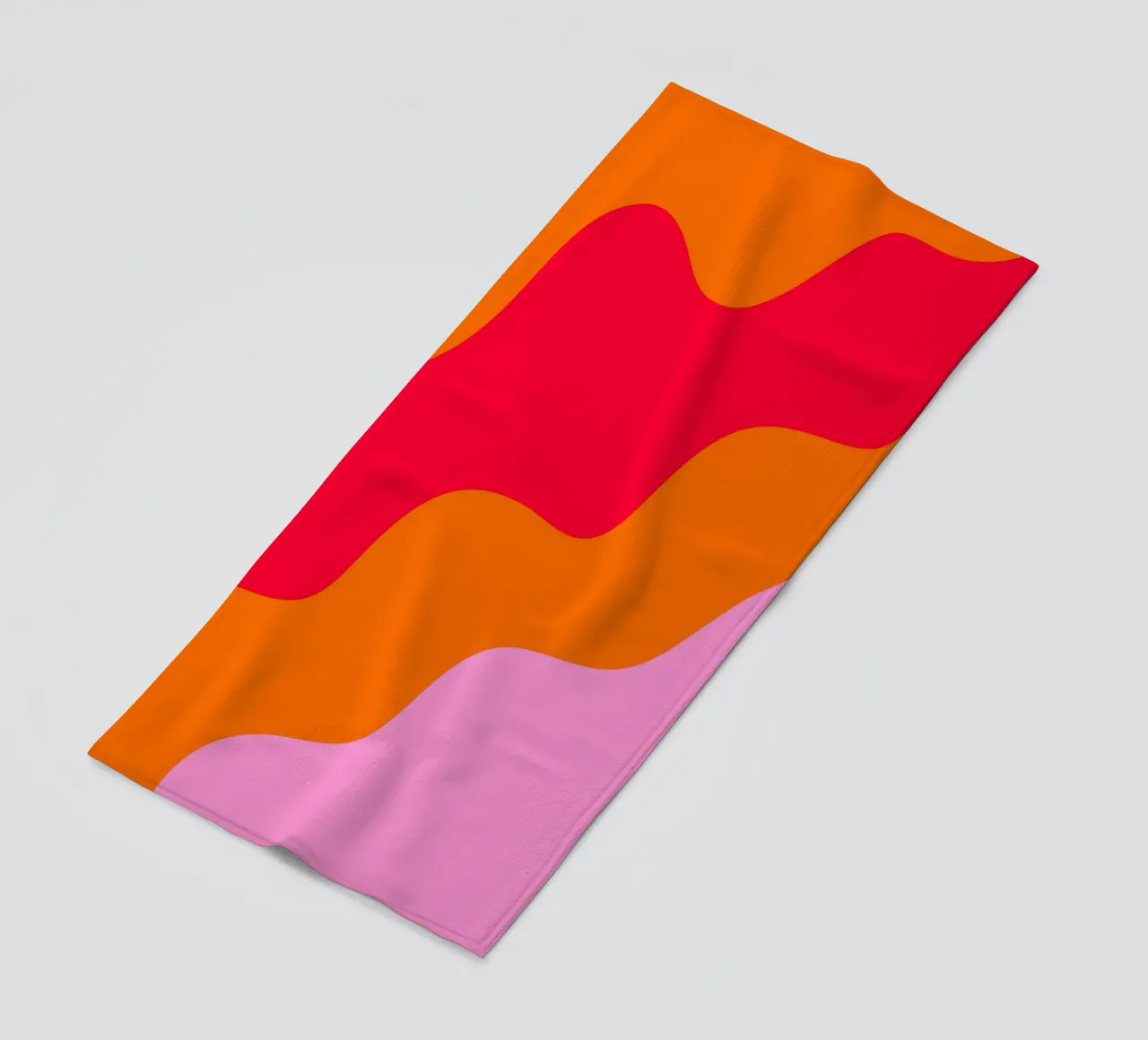Forme ondulate in color blocking rosa, rosso, arancione telo mare da Wackapacka