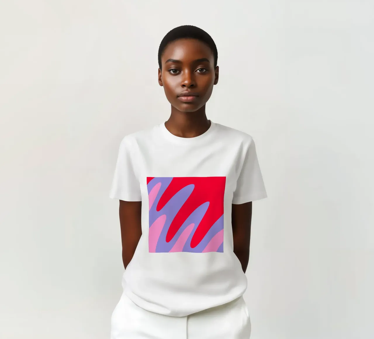 Forme ondulate color blocking rosa, rosso, viola t-shirt da Wackapacka