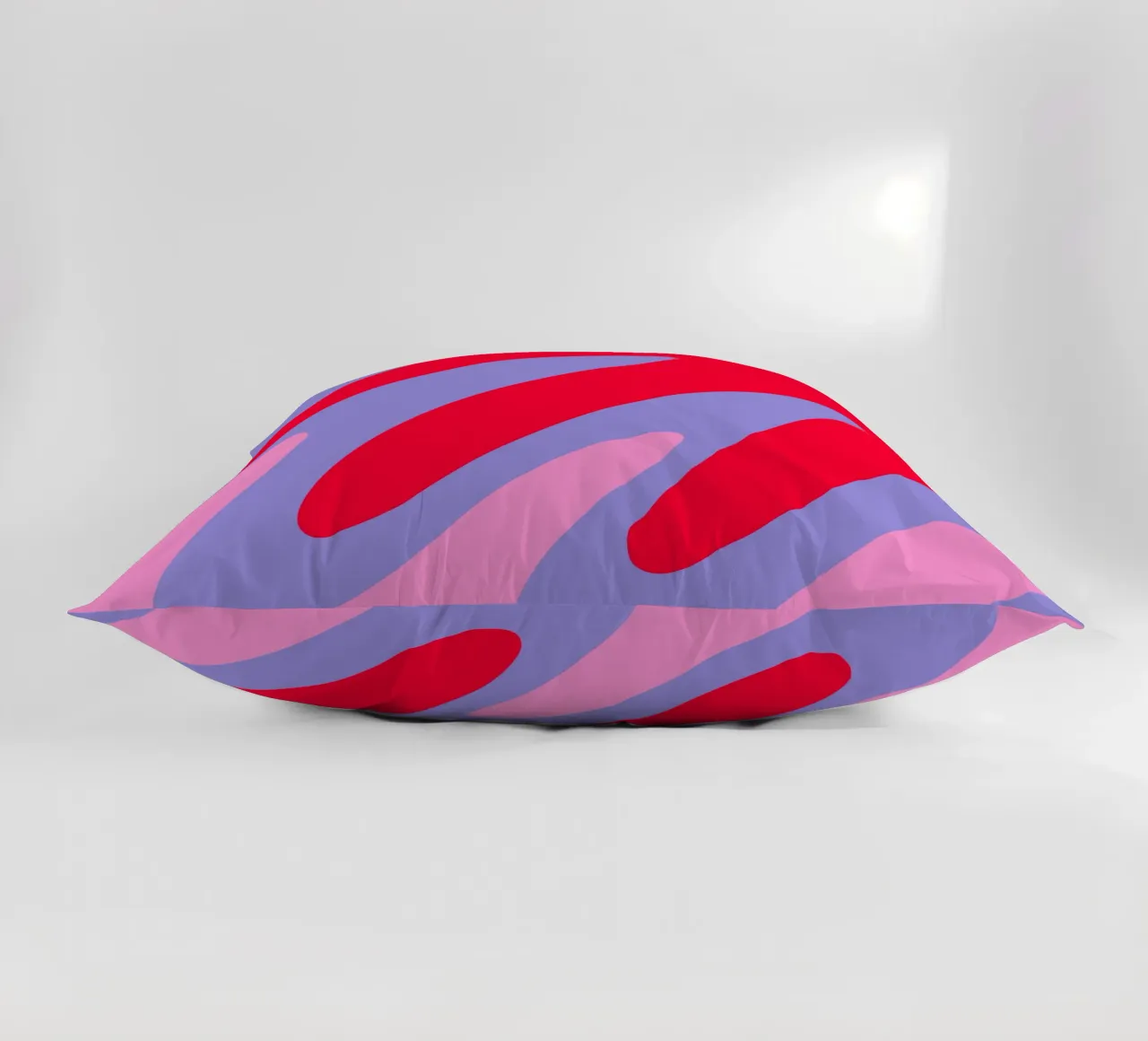 Forme ondulate color blocking rosa, rosso, viola cuscino da Wackapacka