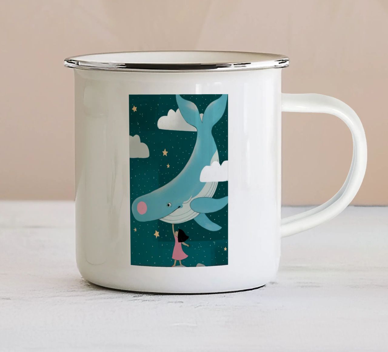 Balena nel cielo tazza in smalto da Emery Kate