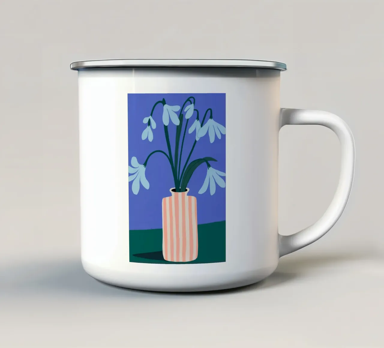 Vaso di fiori blu tazza in smalto da Emery Kate