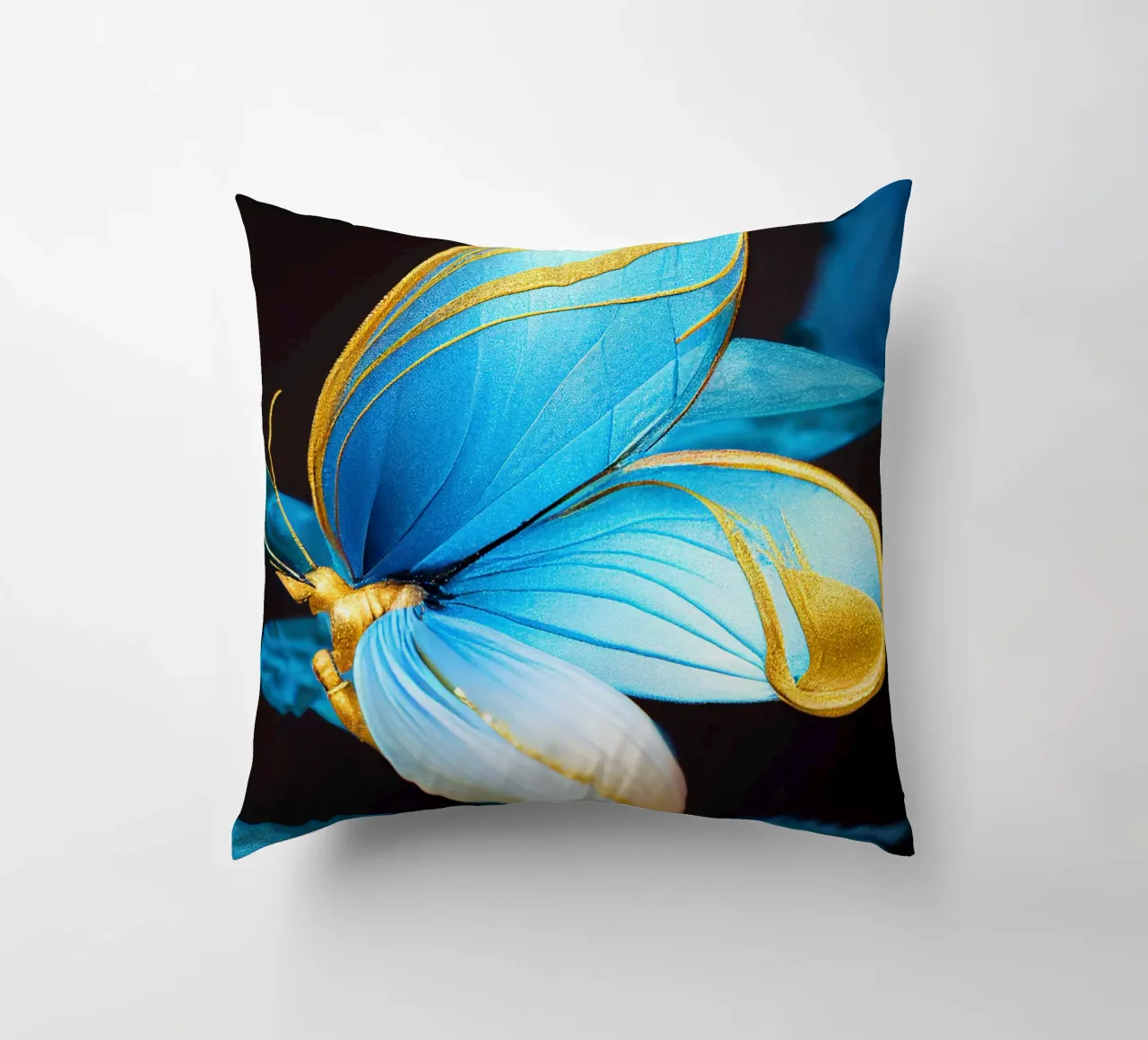 Macro Farfalla Fiore di pisello cuscino da Bold Blooms