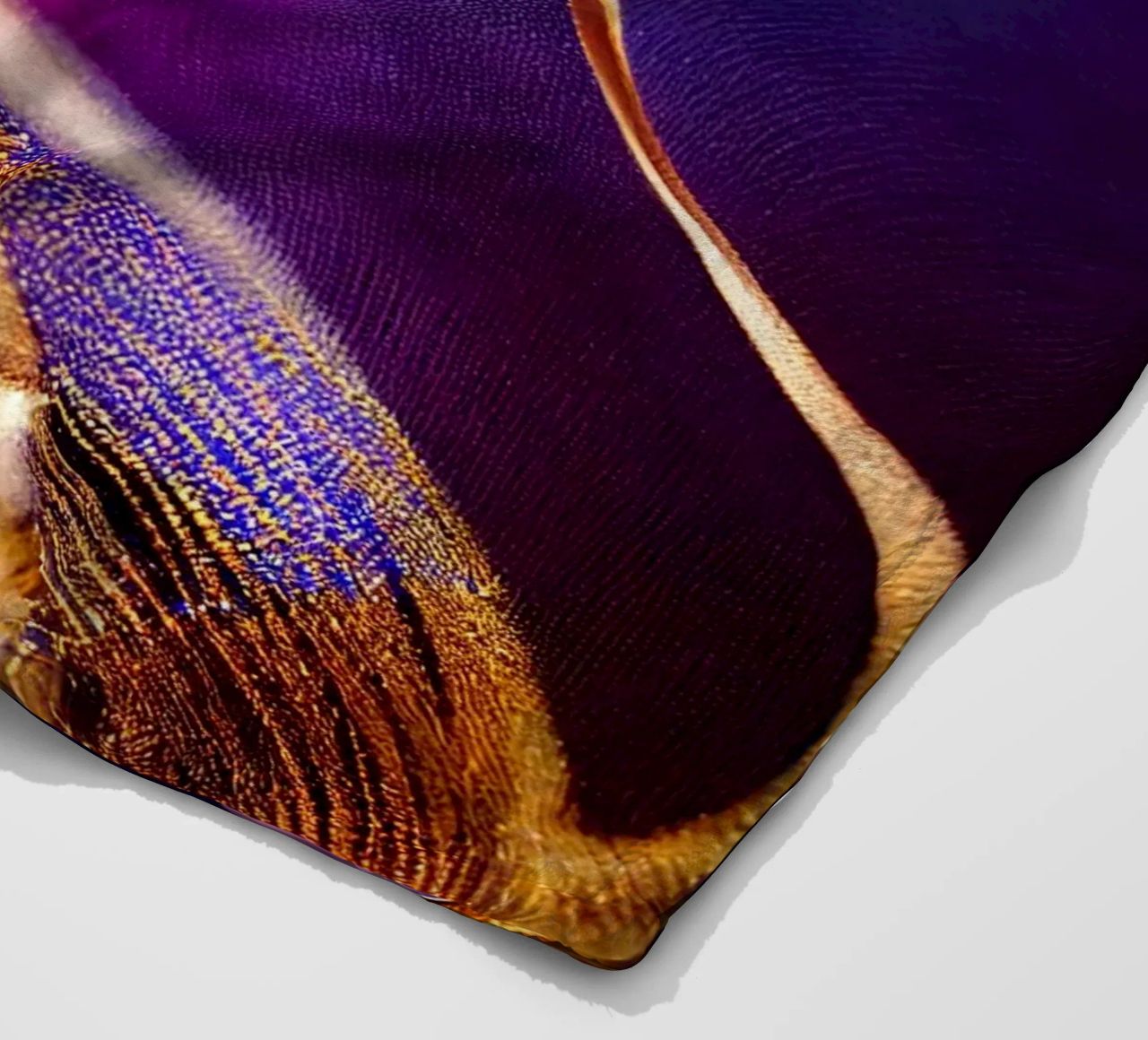 Fiore Macro Chandramallika coperta in pile da Bold Blooms