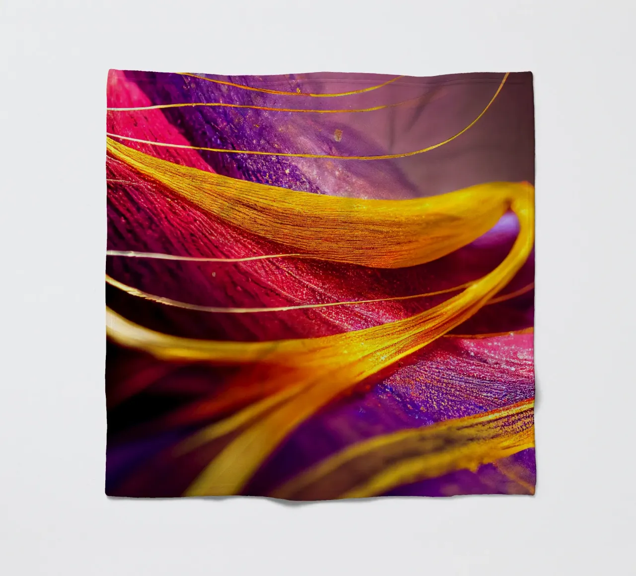 Macro Cobra Saffron Flower coperta in pile da Bold Blooms