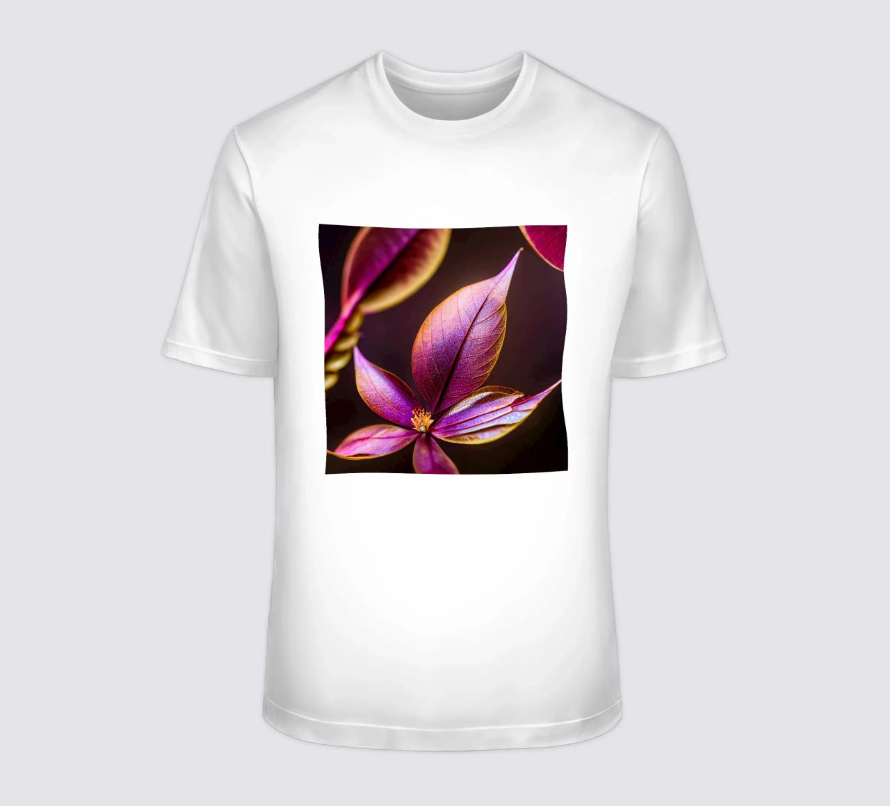 Macro Fiore di mirto comune t-shirt da Bold Blooms