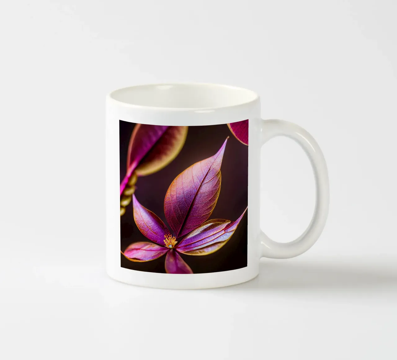 Makro Gewöhnliche Crape Myrtle Blume Keramik Tasse von Bold Blooms