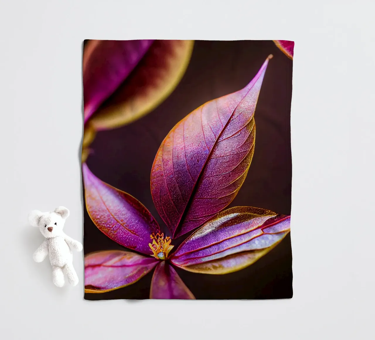 Macro Fiore di mirto comune coperta in pile da Bold Blooms