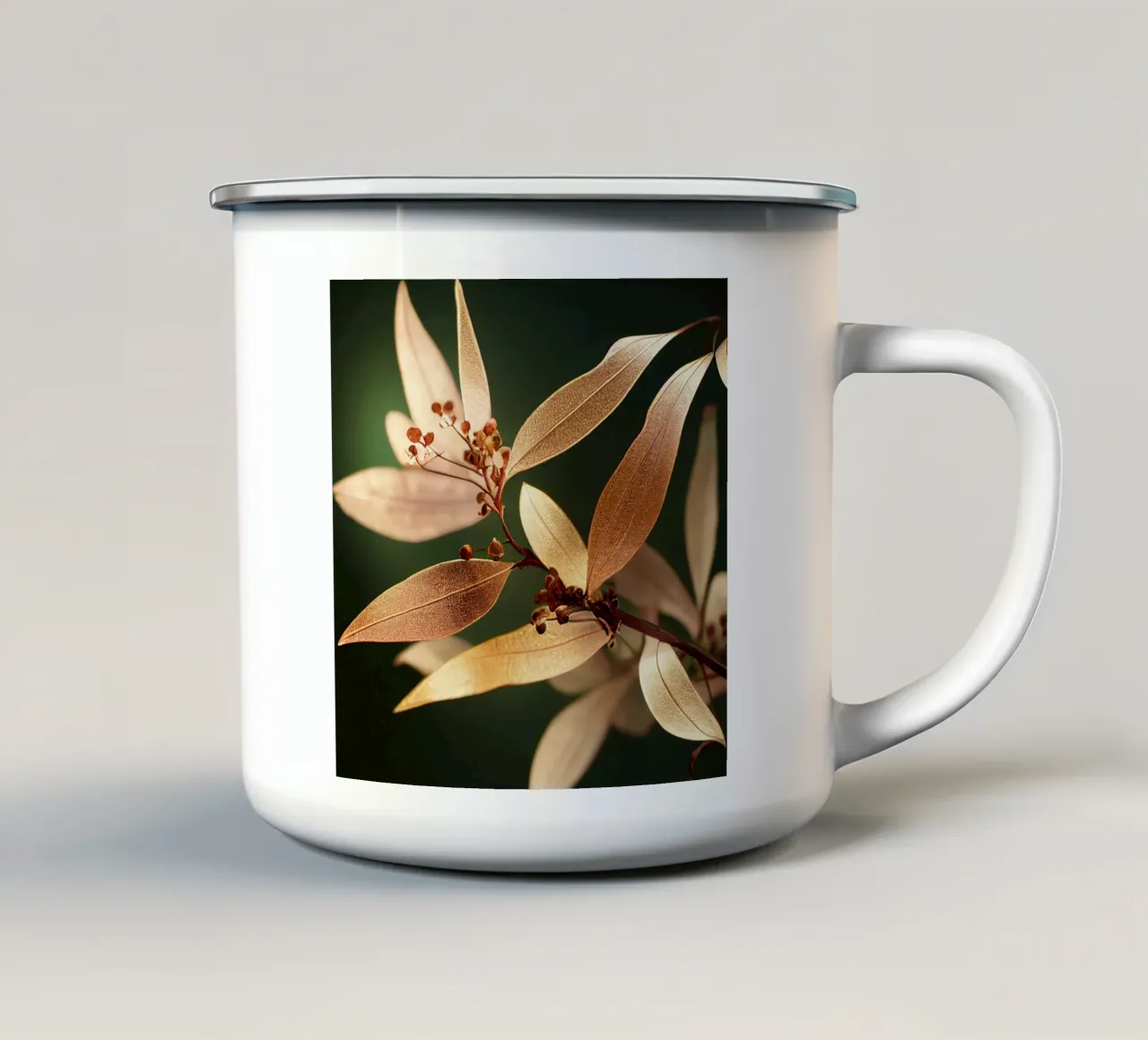 Macro Fiore di mirto comune tazza in smalto da Bold Blooms