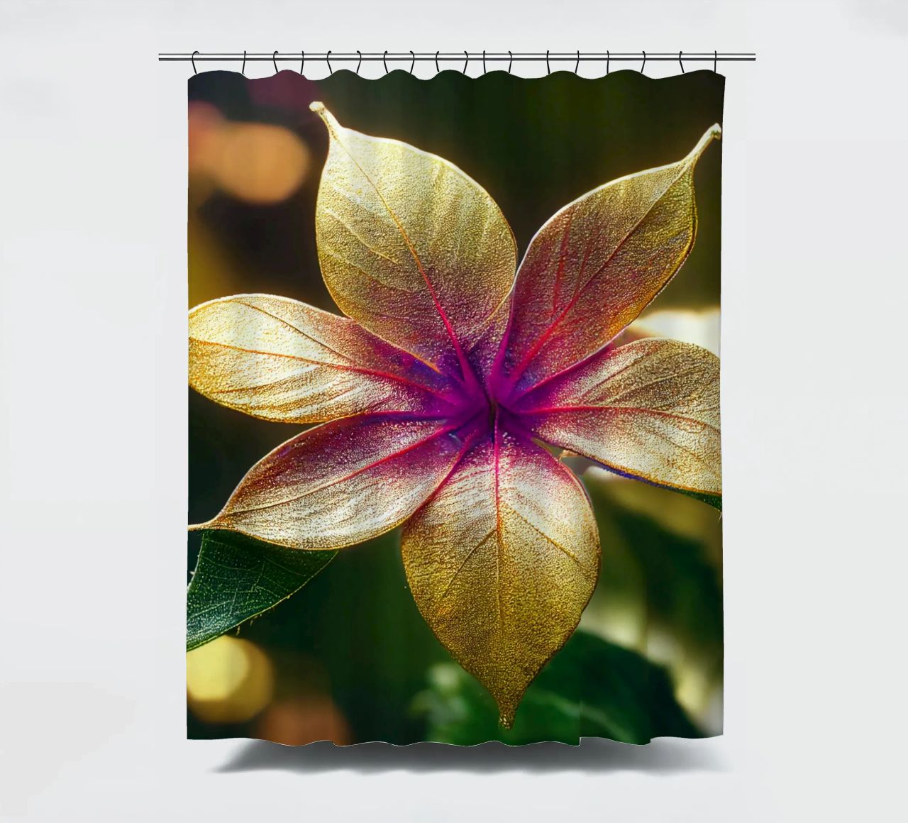 Macro Fiore di lantana comune tenda da doccia da Bold Blooms