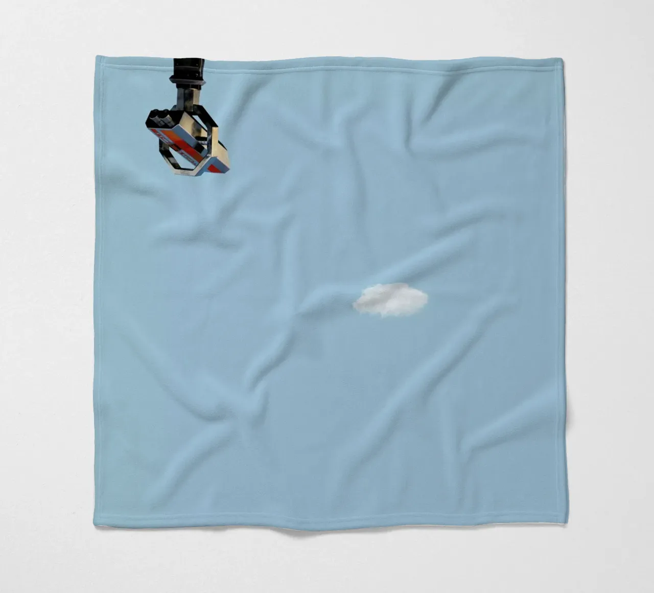 Spotted fleece blanket by Rafael Burato