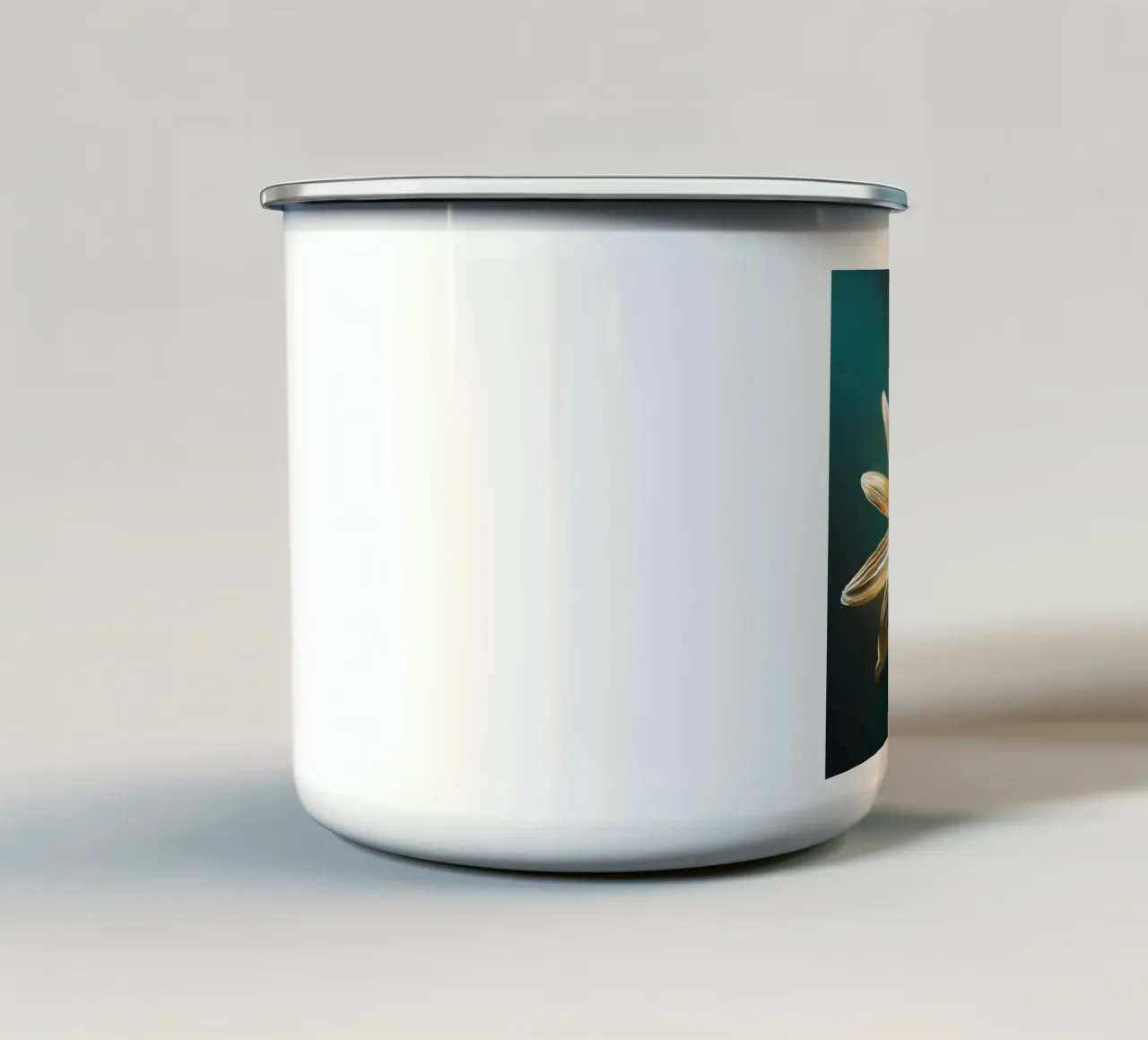 Macro margherita tazza in smalto da Bold Blooms