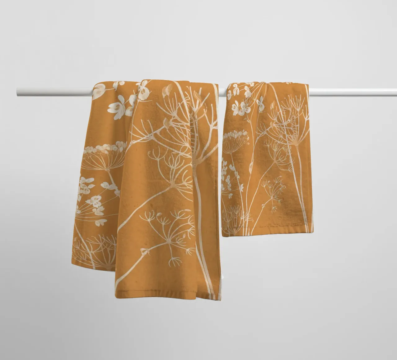 Fiori selvatici 16 asciugamano da bagno da ThingDesign