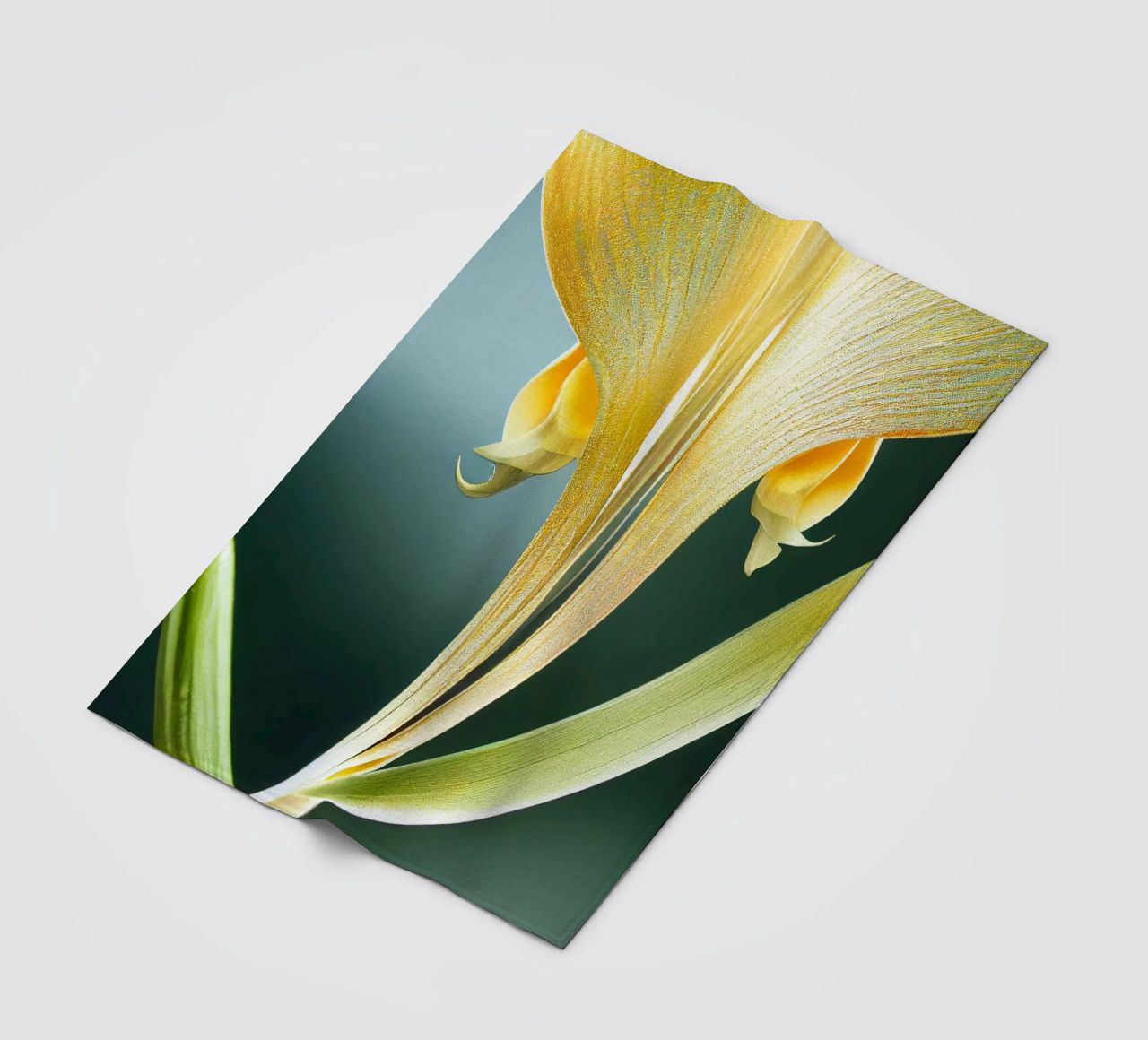 Macro fiore di orchidea coda di volpe coperta in pile da Bold Blooms