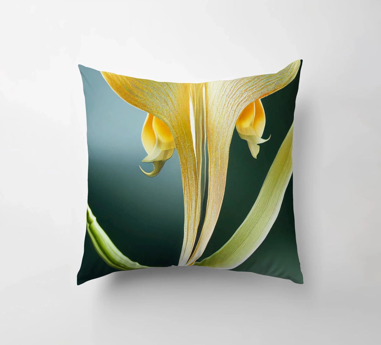 Macro fiore di orchidea coda di volpe cuscino da Bold Blooms