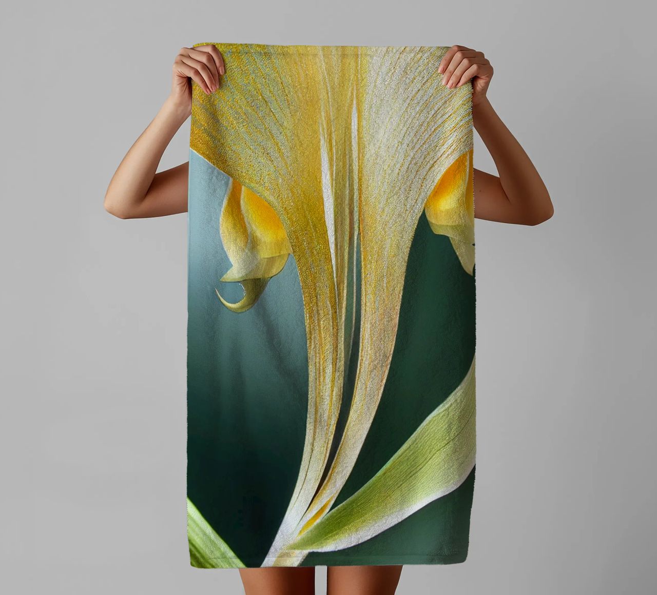 Macro fiore di orchidea coda di volpe asciugamano da bagno da Bold Blooms