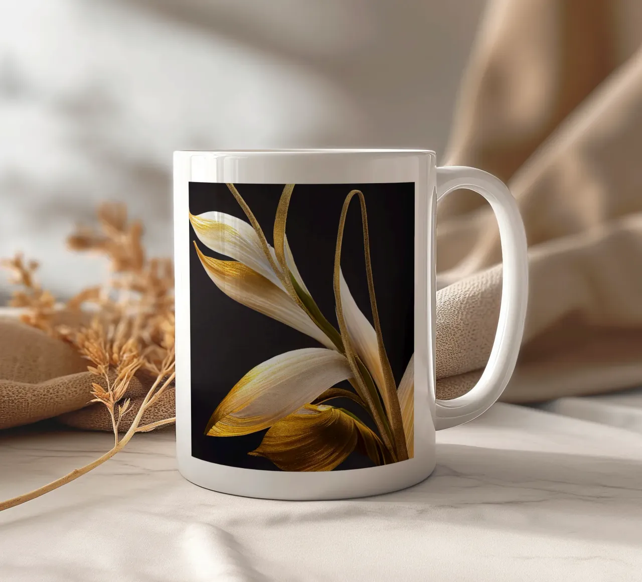 Macro fiore di orchidea coda di volpe tazza in ceramica da Bold Blooms