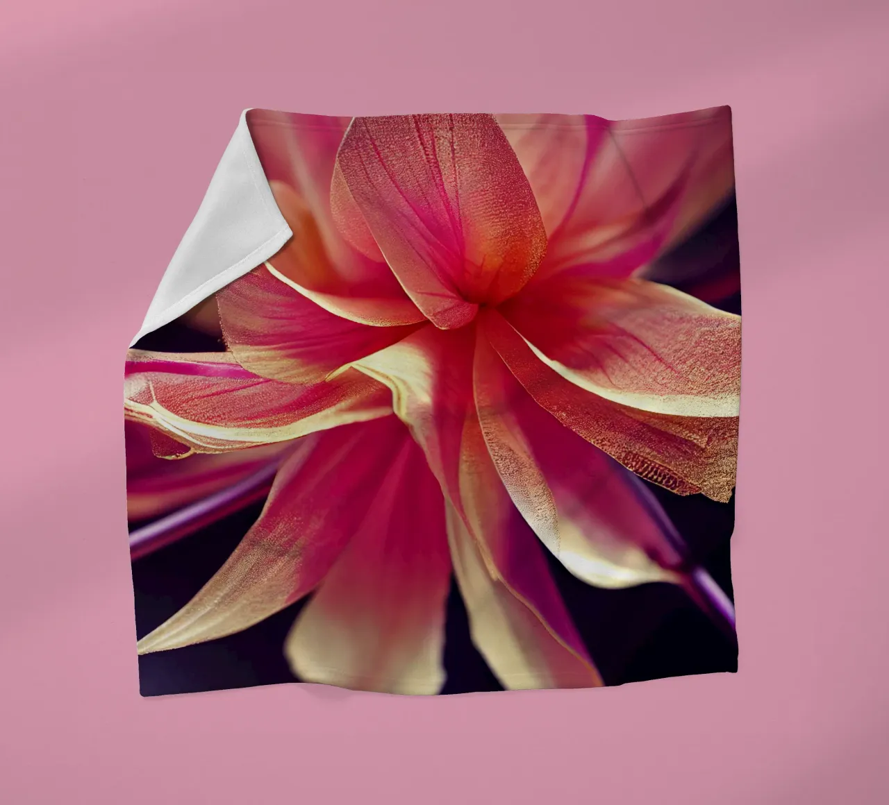 Macro fiore di agrifoglio coperta in pile da Bold Blooms
