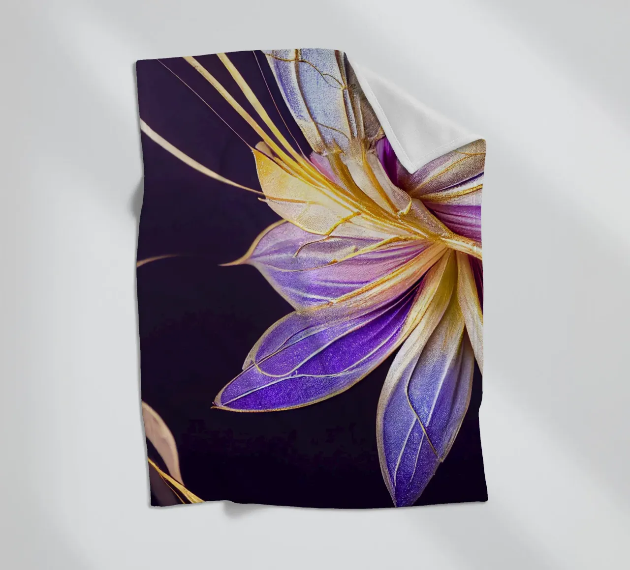 Macro Fiore indaco coperta in pile da Bold Blooms