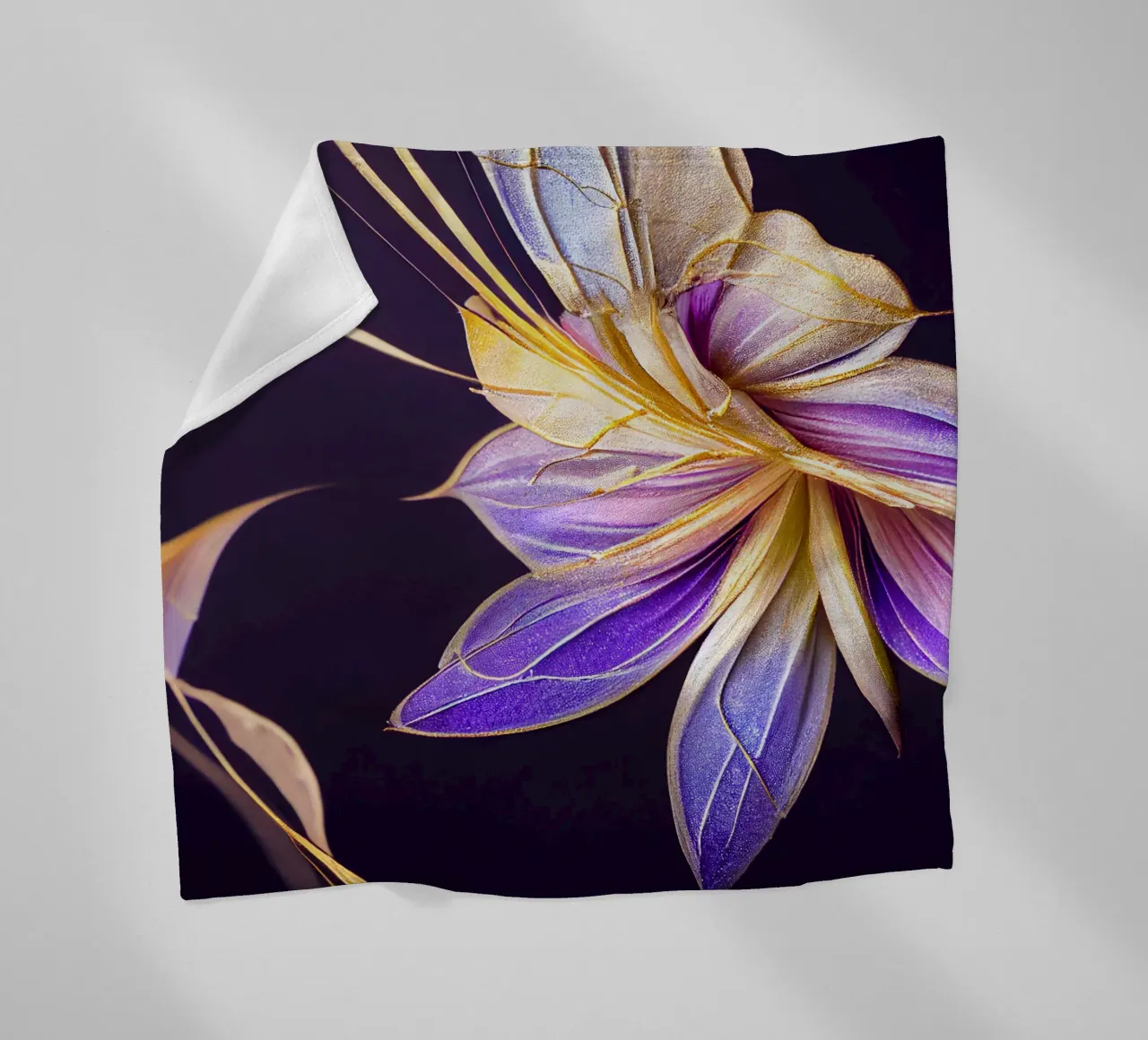 Macro Fiore indaco coperta in pile da Bold Blooms