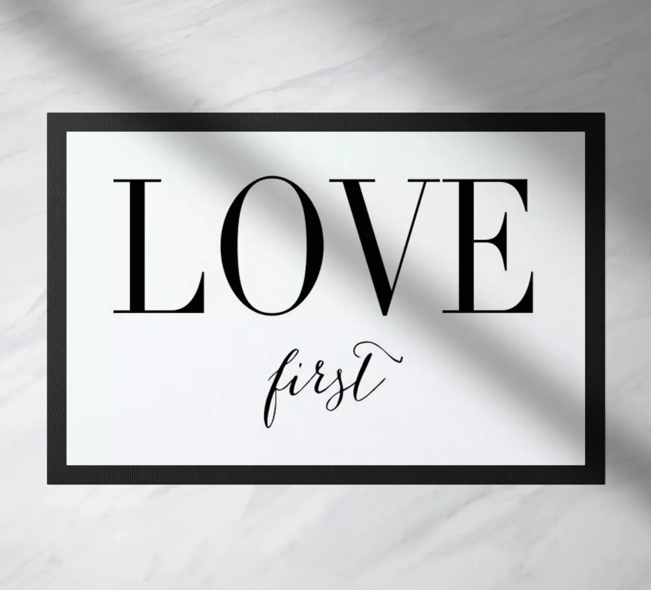 Love First deurmat van Amy & Kurt