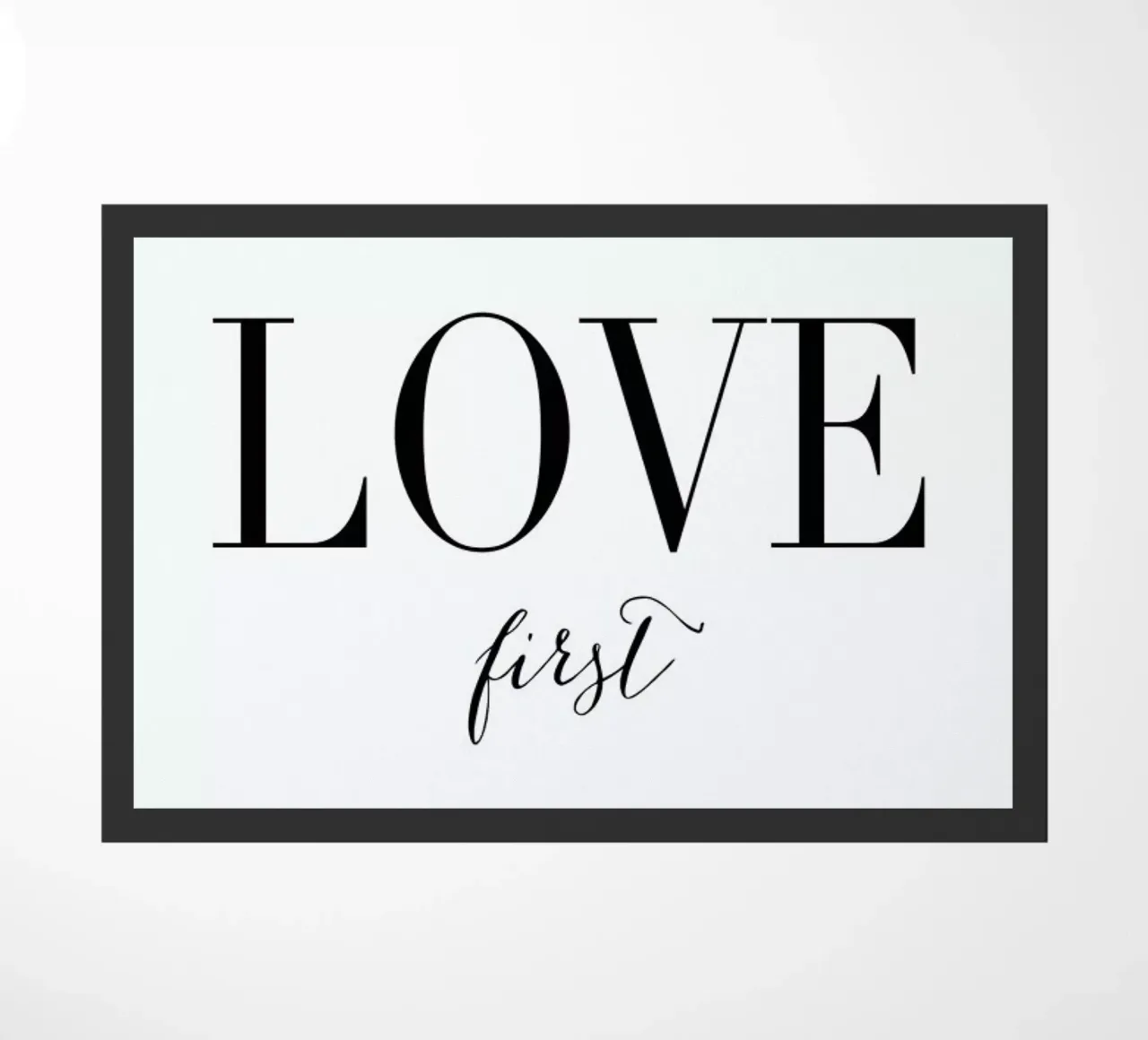 Love First deurmat van Amy & Kurt