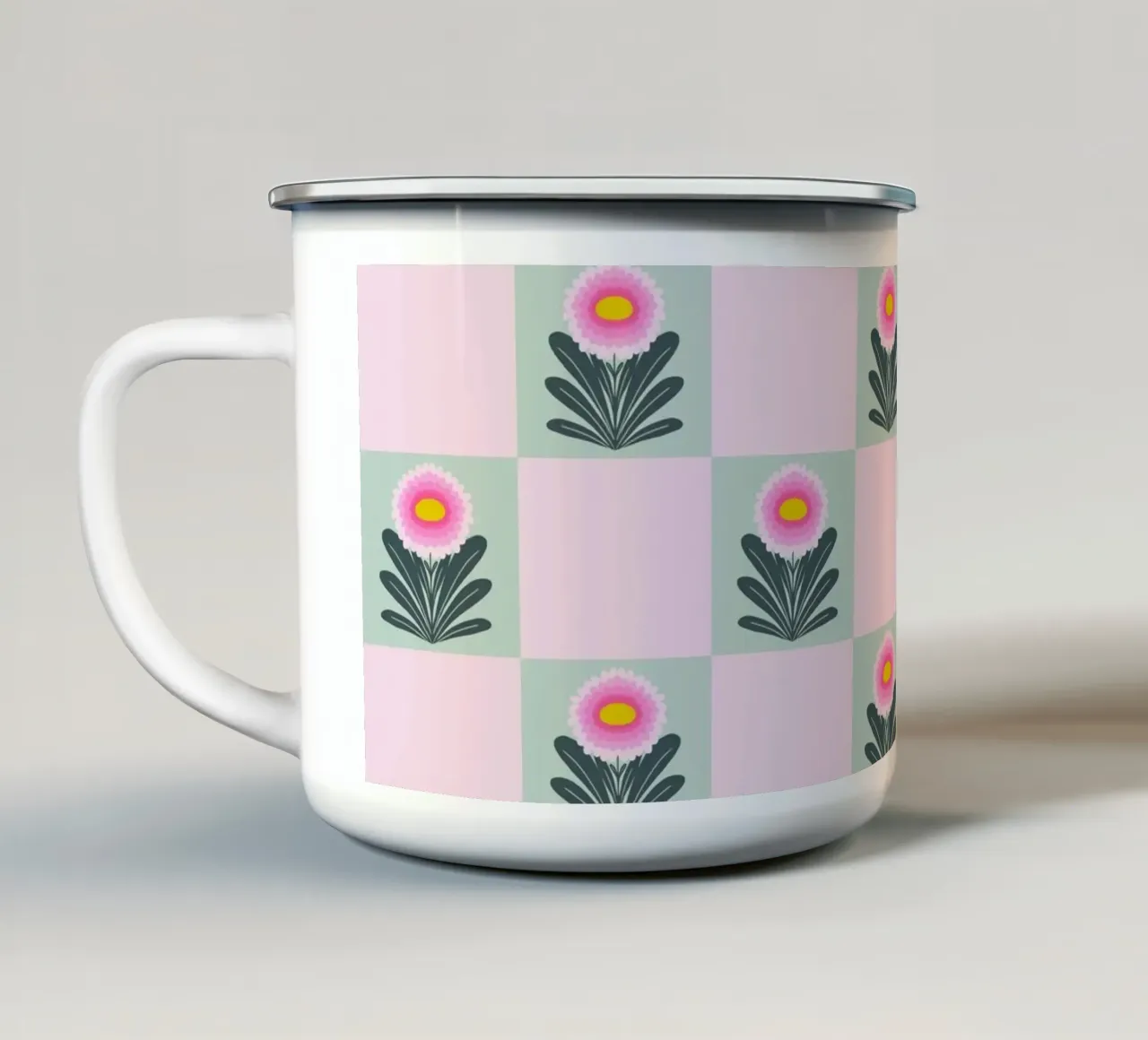 Griglia di crisantemi - rosa e menta tazza in smalto da Wackapacka