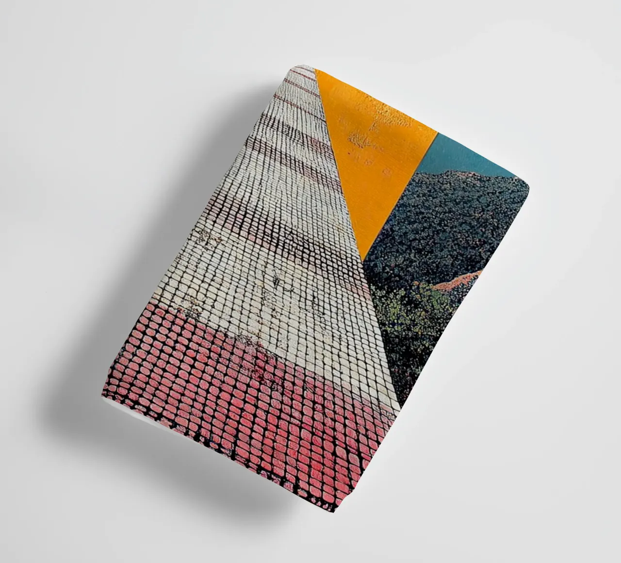 Surrealismus Architektur Design Geometrie Handtuch von Nikis Art Studio