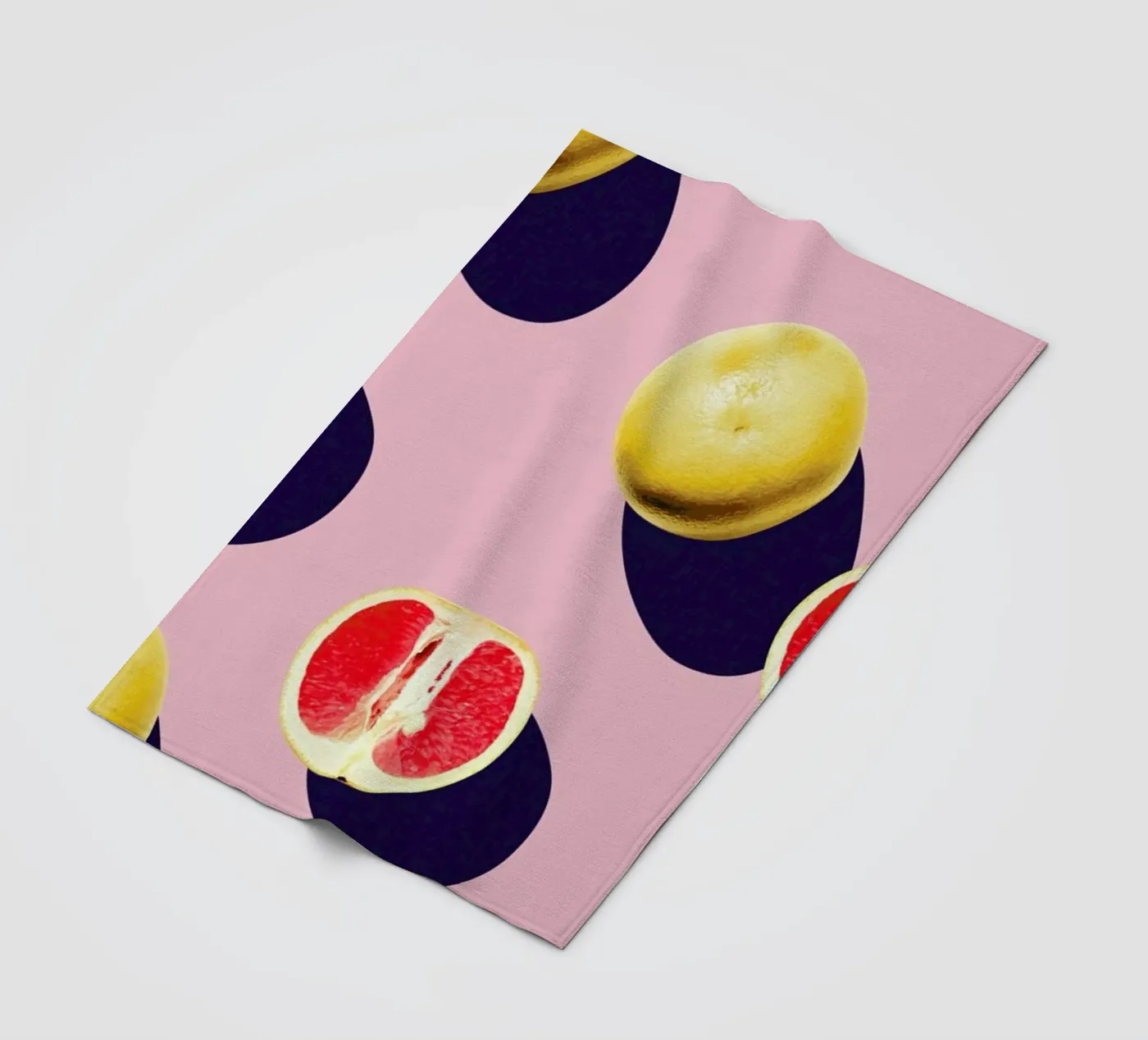 Fruit 15 Fleecedecke von STUDIO LEEMO
