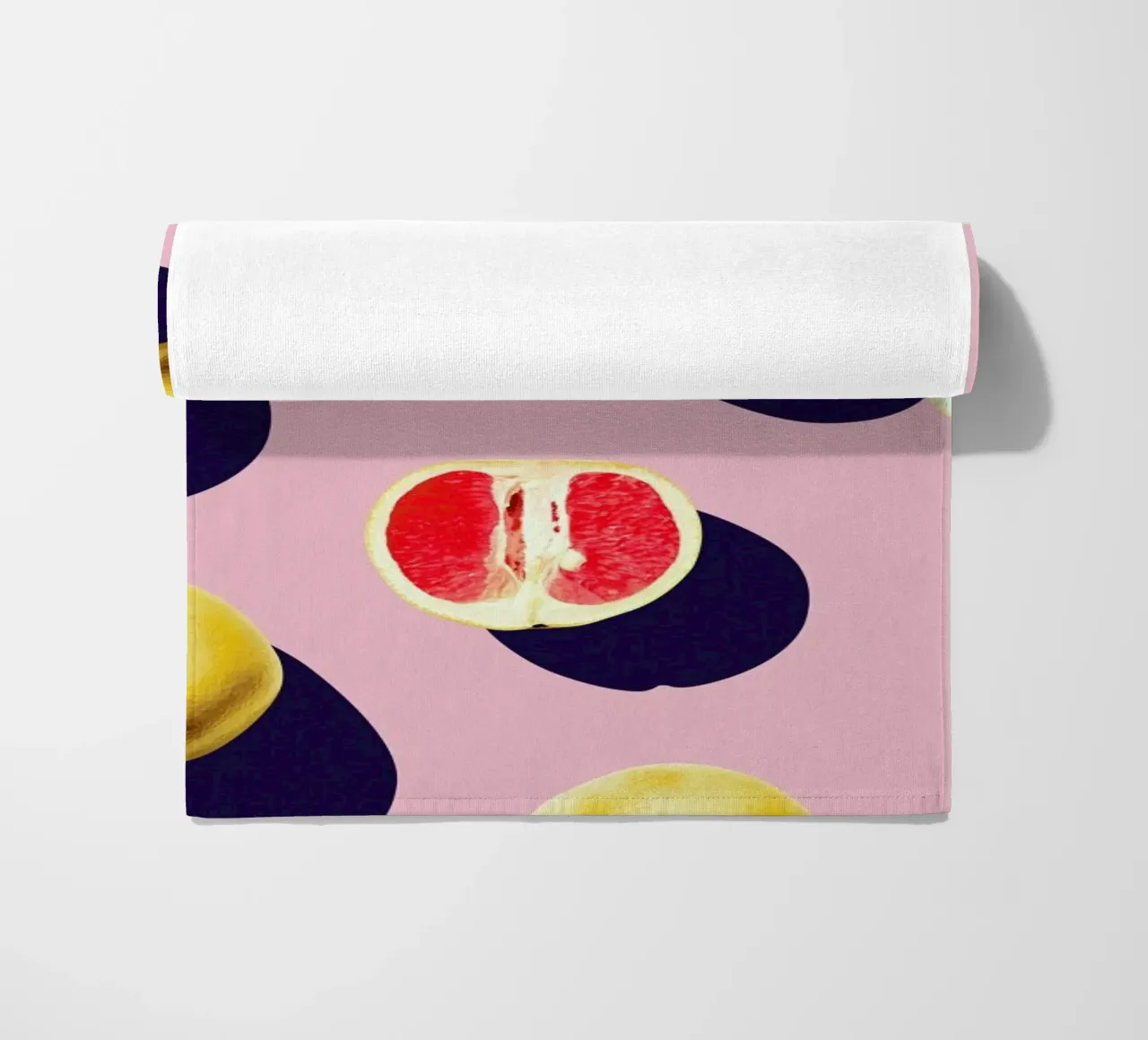 Fruit 15 strandhanddoek van STUDIO LEEMO