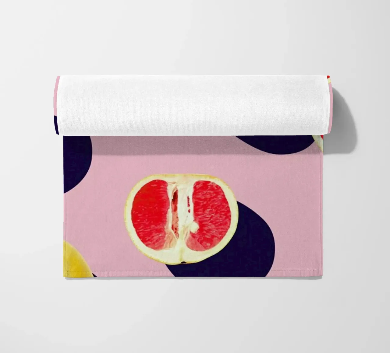 Fruit 15 strandhanddoek van STUDIO LEEMO