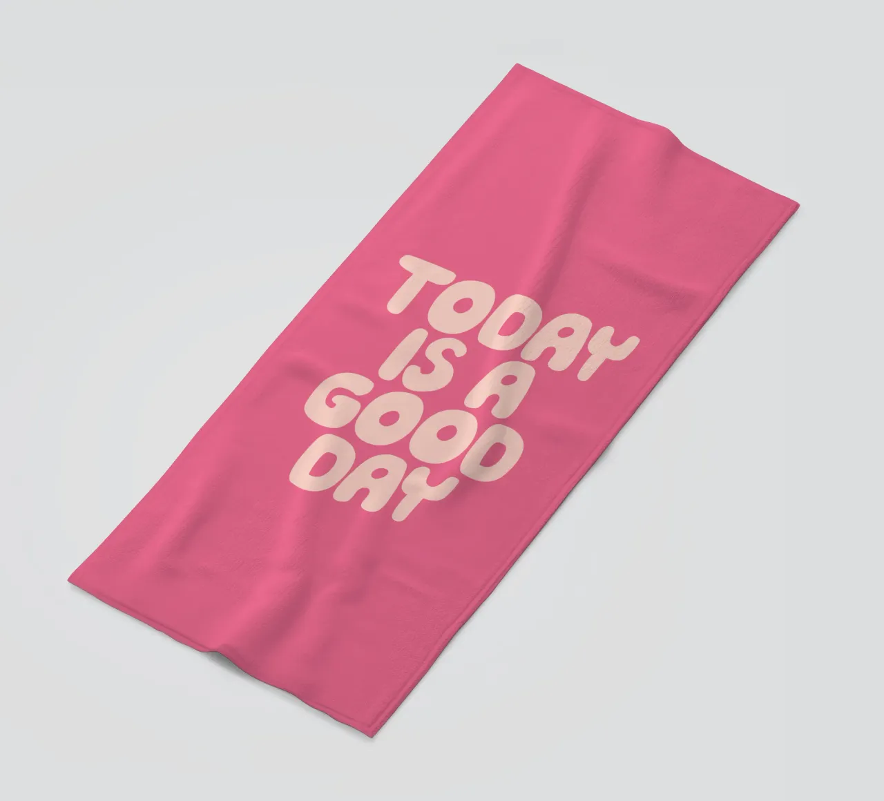 Oggi è un buon giorno Design tipografico ottimistico telo mare da THE MOTIVATED TYPE