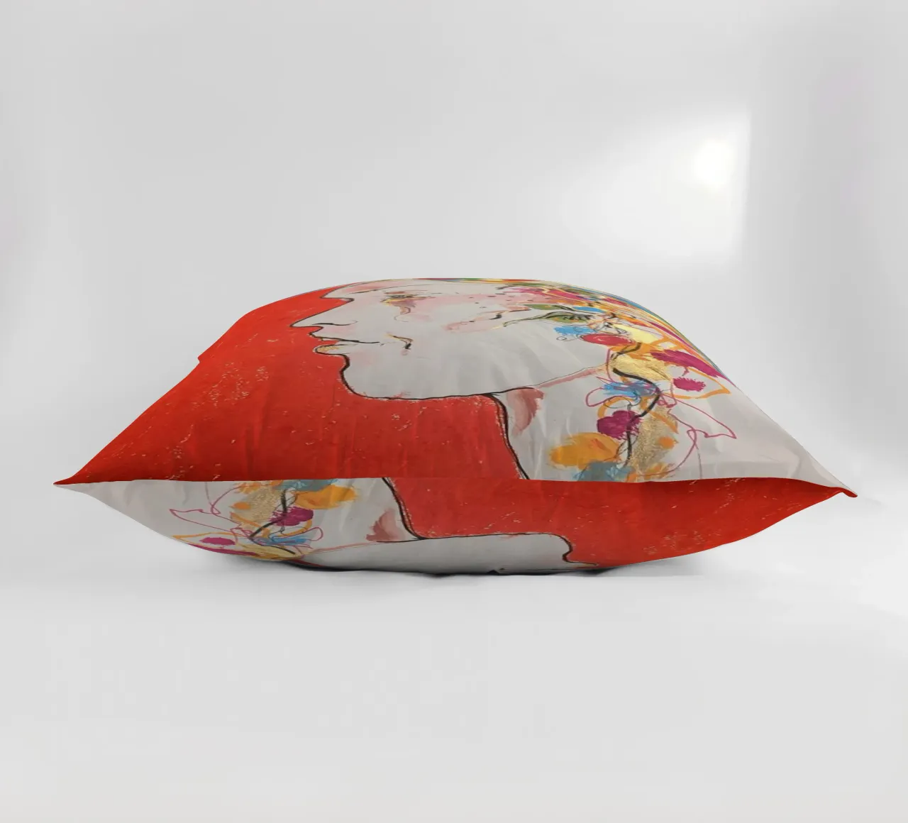 Femme sur fond rouge cuscino da Bénédicte Berthod