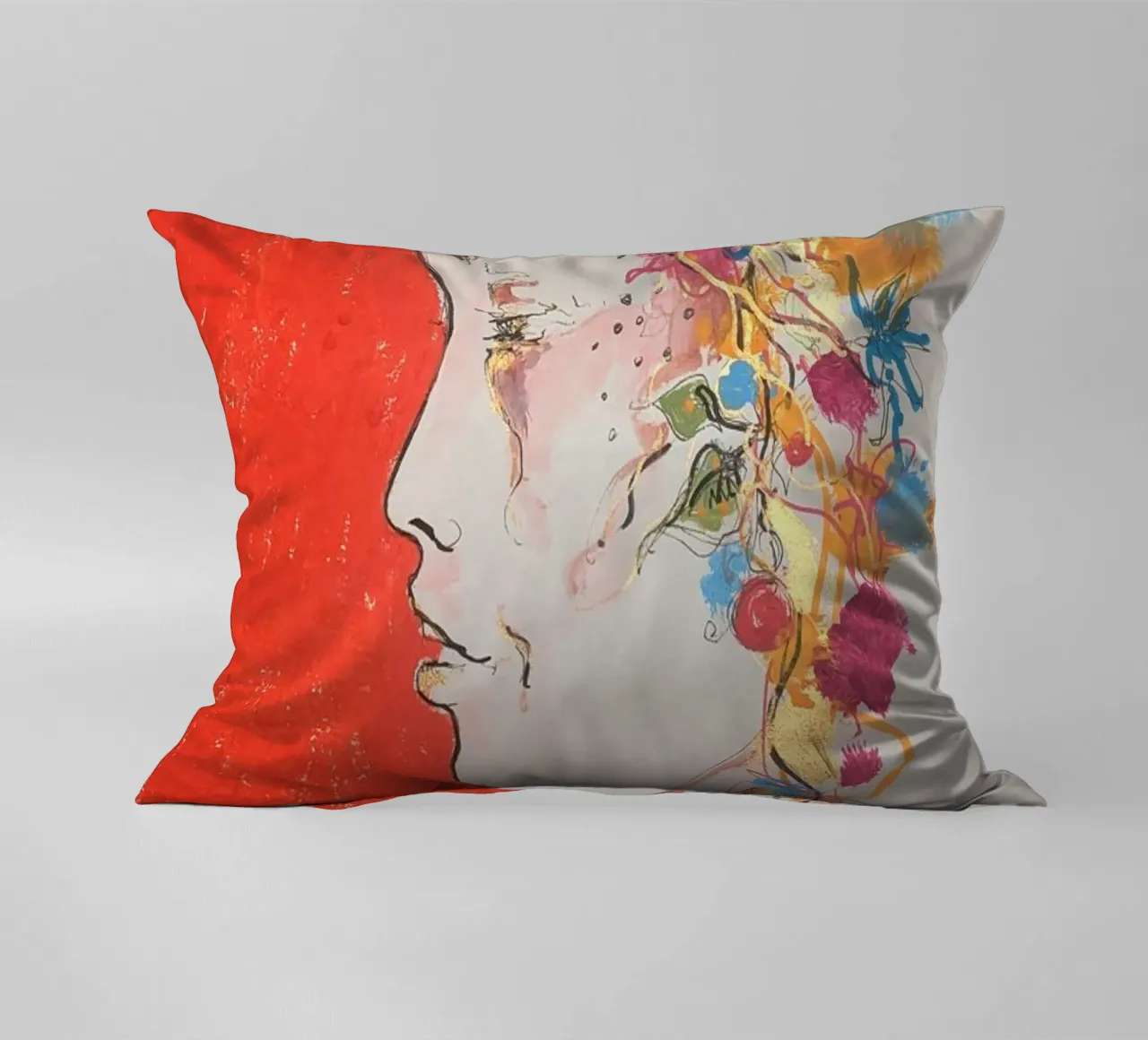 Femme sur fond rouge cuscino da Bénédicte Berthod