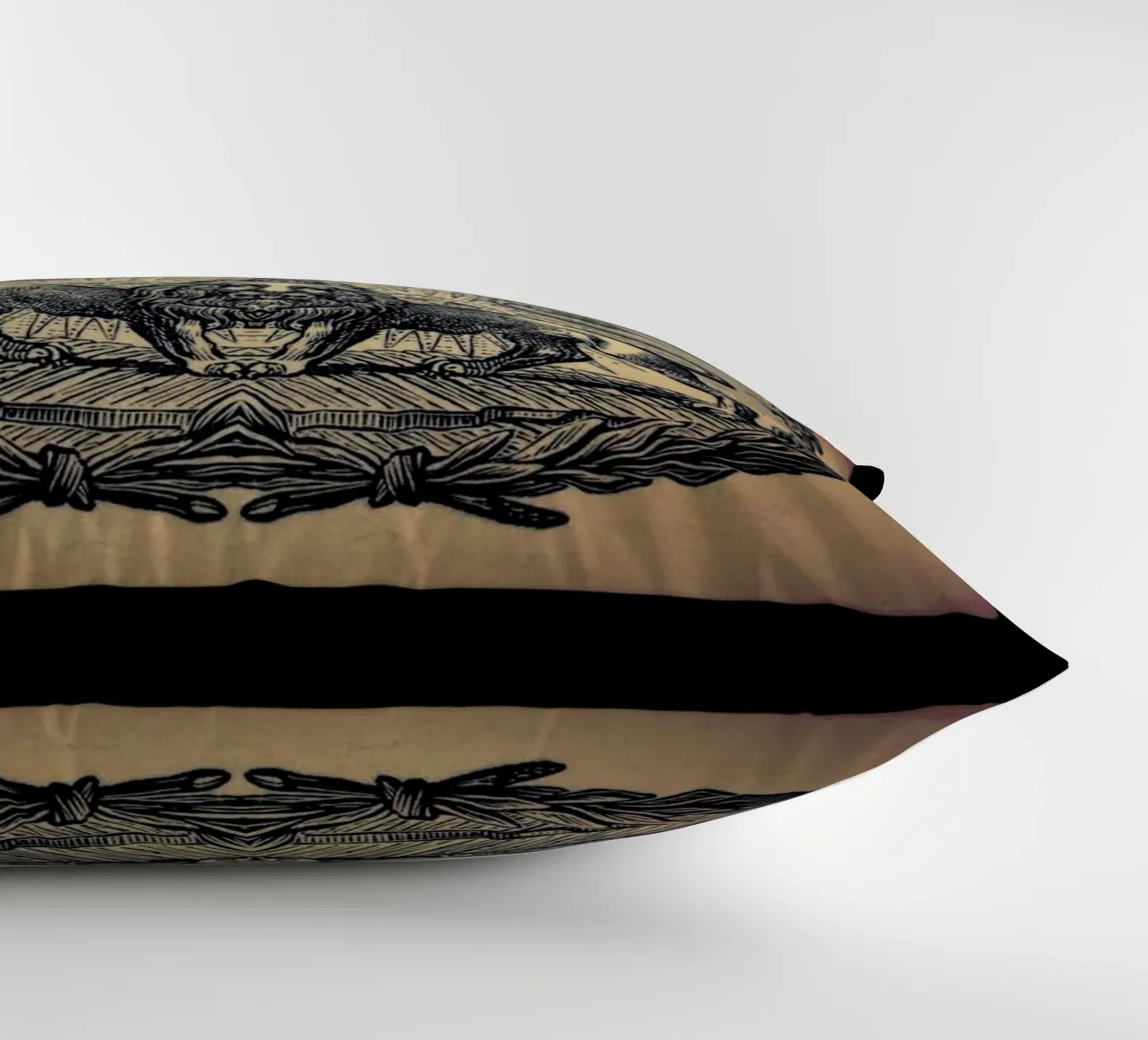 Creeping From Behind cuscino da Ballack Art House