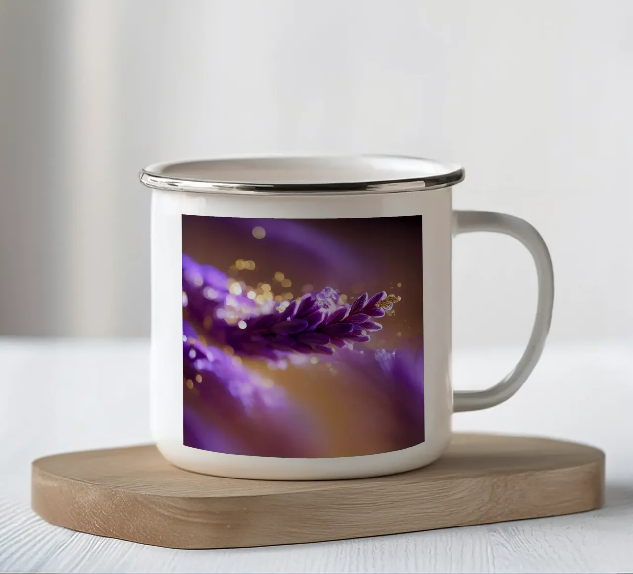 Macro fiore di lavanda tazza in smalto da Bold Blooms