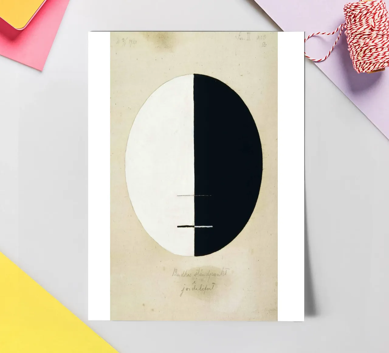 Hilma af Klint, Le point de vue des bouddhas dans la vie terrestre n° 3 planche autocollant de William Store