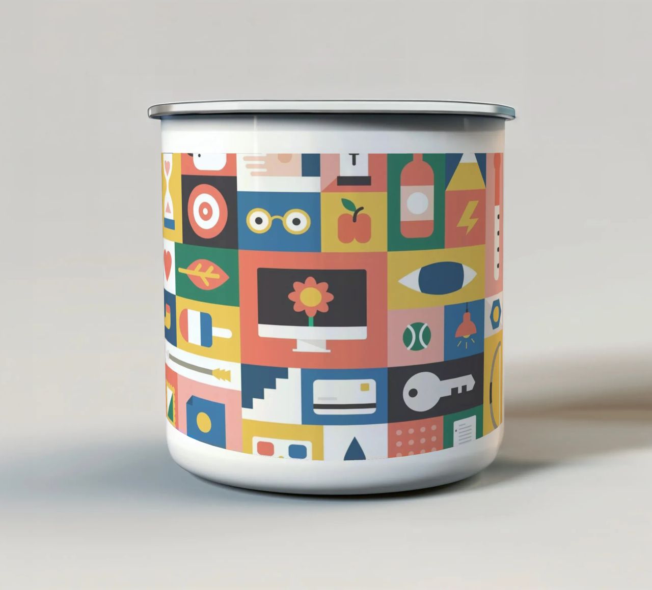 Recent tazza in smalto da Tyler Dale