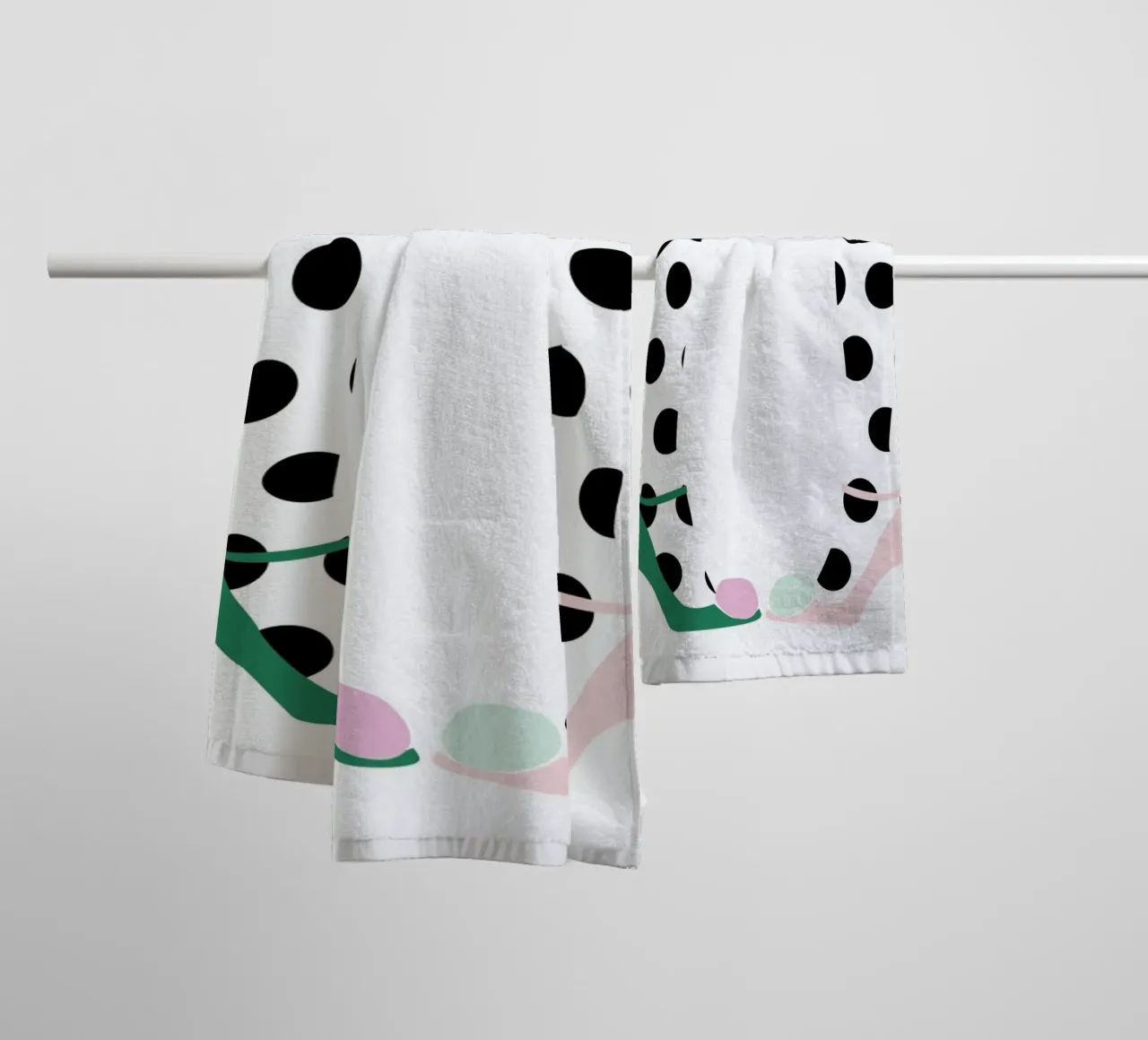 Pom Pom Shoes asciugamano da bagno da Linda Gobeta