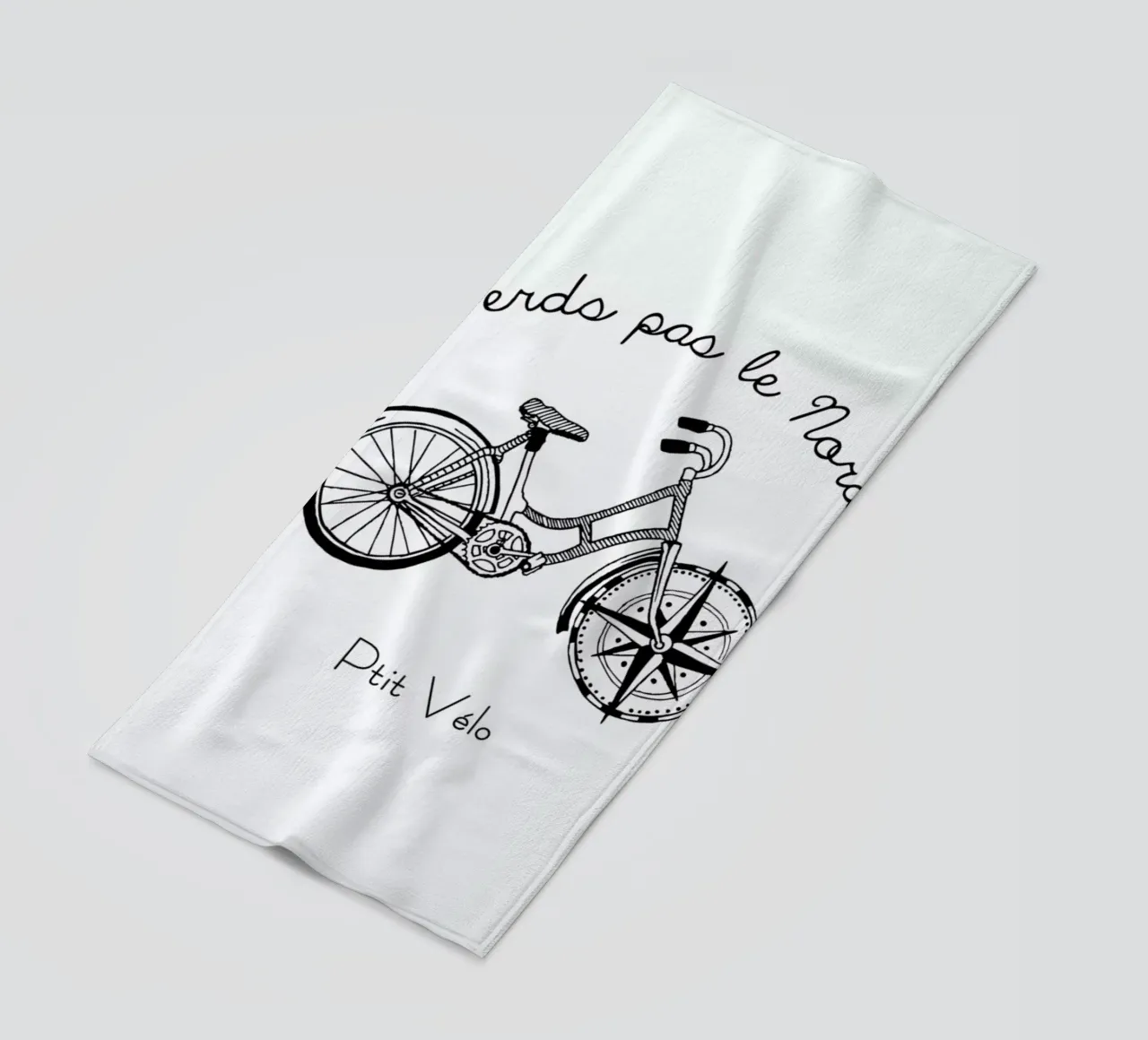 Perds Par Le Nord Noir beach towel by P'tit Vélo