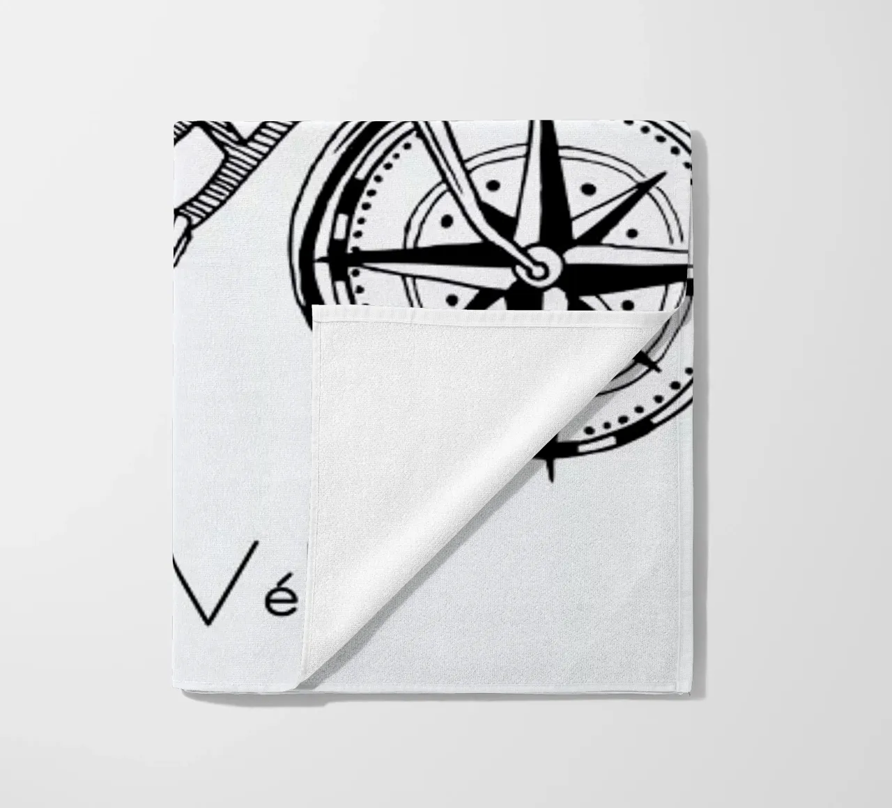 Perds Par Le Nord Noir beach towel by P'tit Vélo