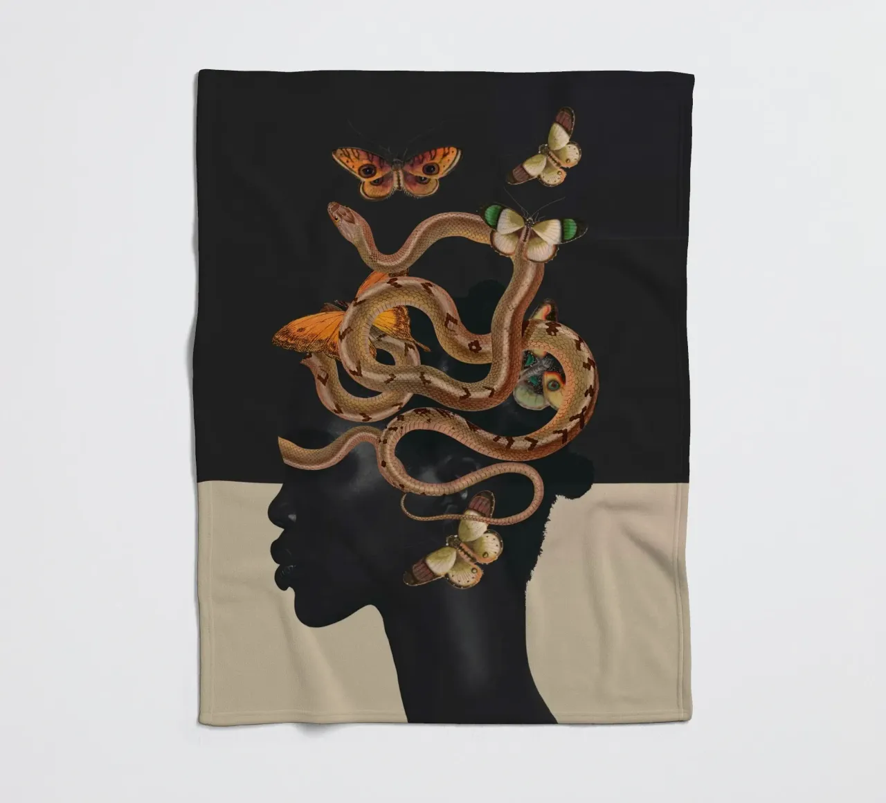 Serpente e farfalle 2 coperta in pile da dada22