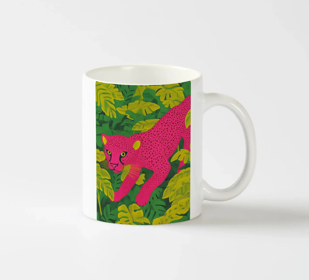 Ghepardo rosa in una foresta tropicale - Un elegante safari pop art tazza in ceramica da Kaji