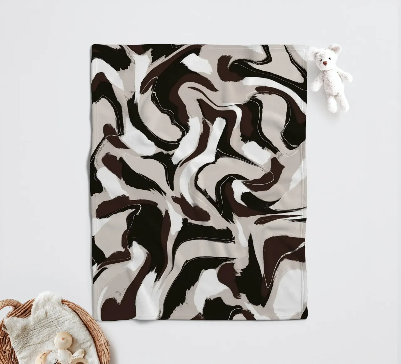 Pattern Brown White Fleecedecke von treechild