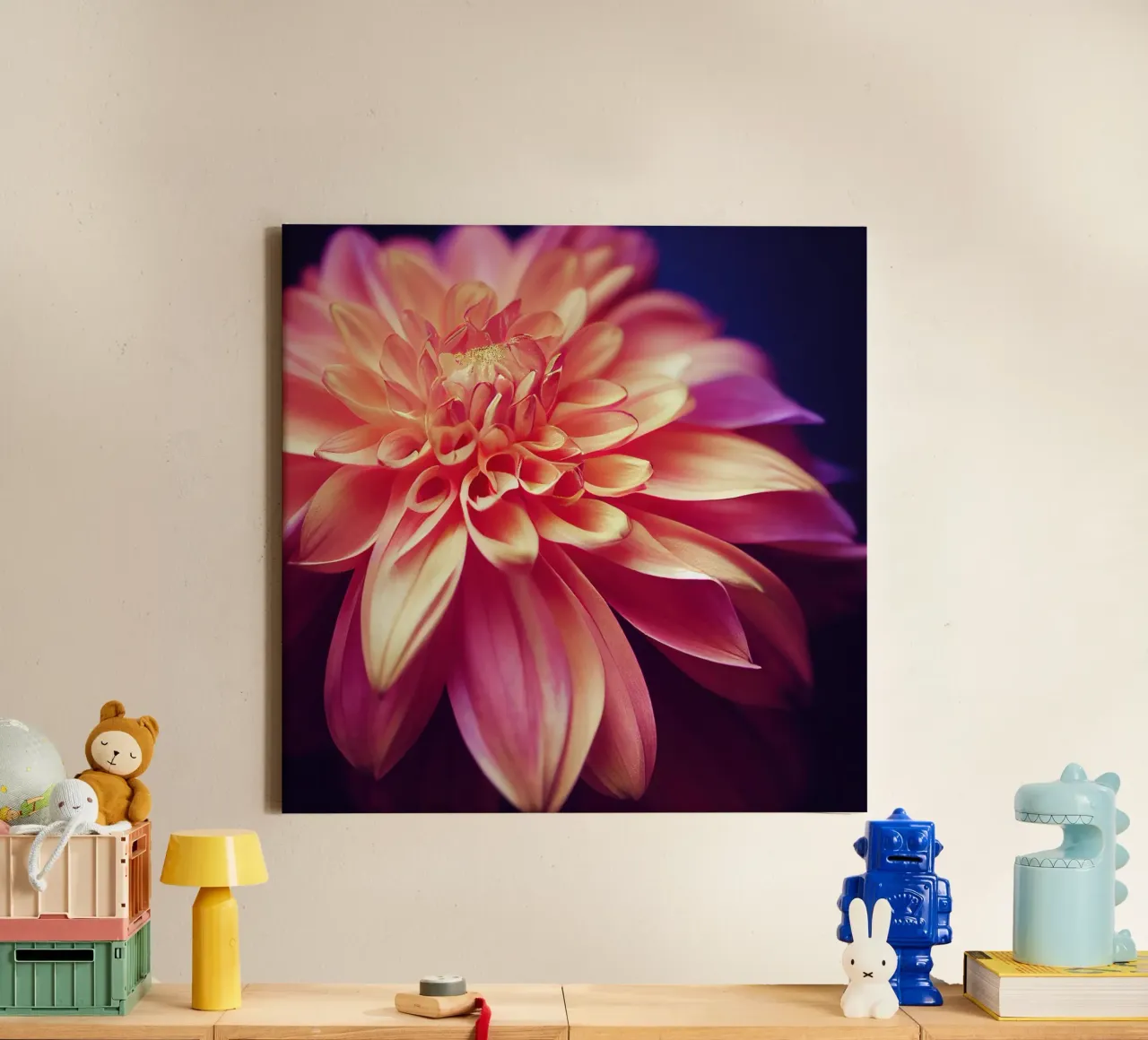 Macro oranje en roze dahlia bloem canvas van Bold Blooms