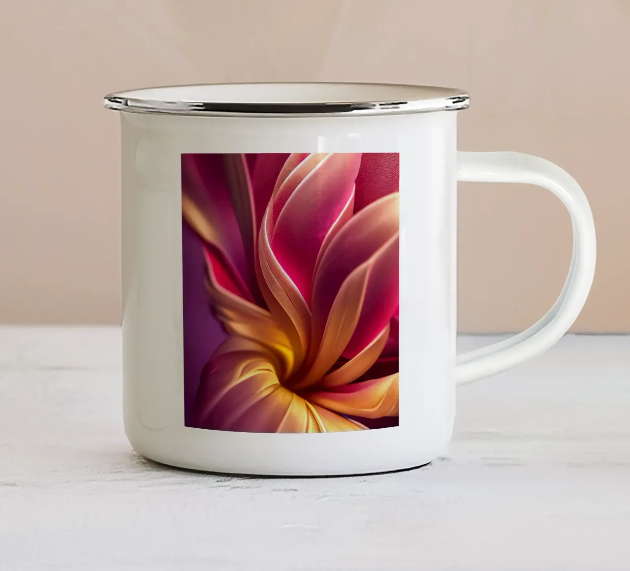 Macro fiore di plumeria tazza in smalto da Bold Blooms