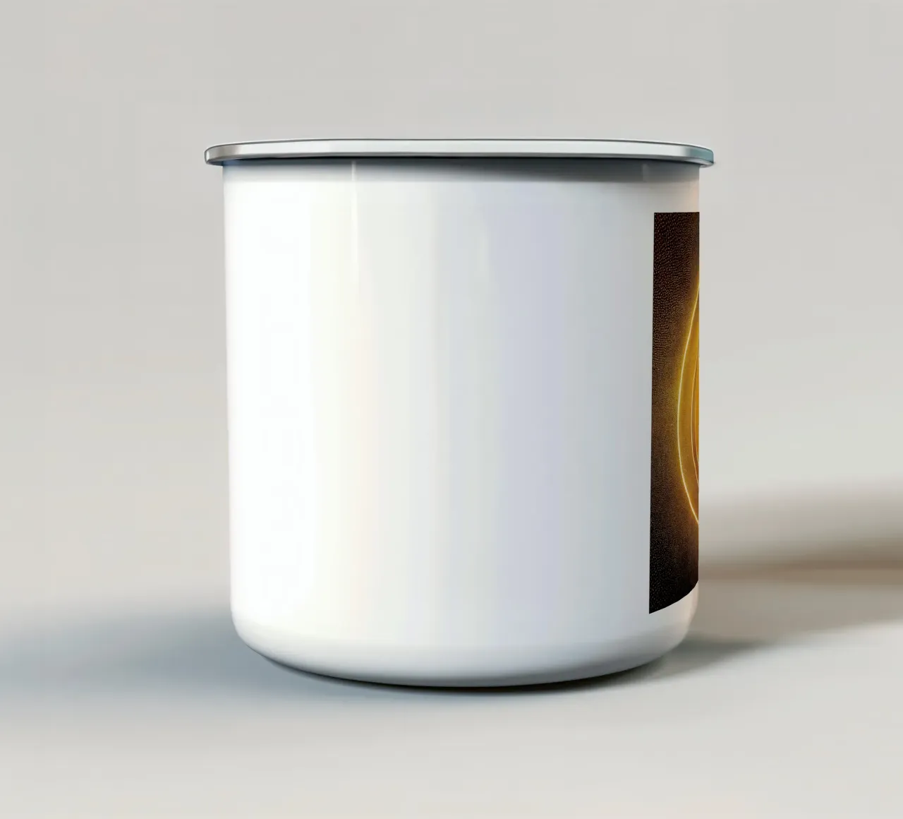 Macro Puntura Fiore di vite tazza in smalto da Bold Blooms